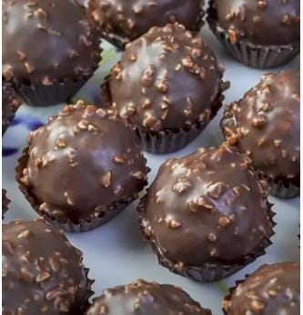 Bombones Crujientes de Chocolate y Cacahuete