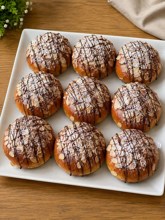 Brioche Artesanal con Almendras y Chocolate